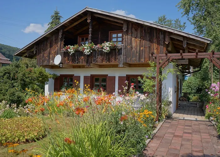 Bayerwaldhaus - Tradition Trifft Moderne Waffenbrunn